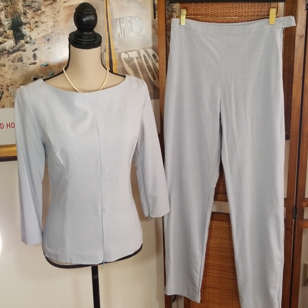 Lea Rome Light Grey Set Of Pants And Top. 8